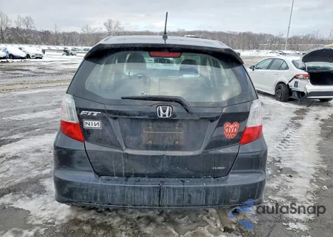 2013 Honda Fit Sport из США, поврежденный, VIN JHMGE8H58DC030283